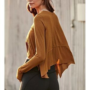 NWT - FP Movement Tempo Long-Sleeve lightweight Tee in Khaki Size: XS